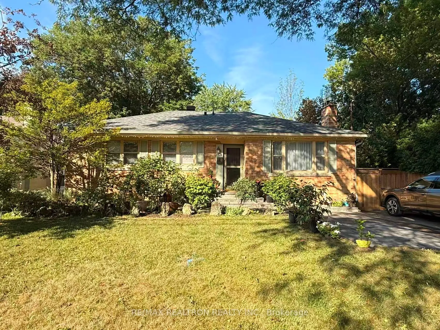 Detached Home For Lease | N13715678