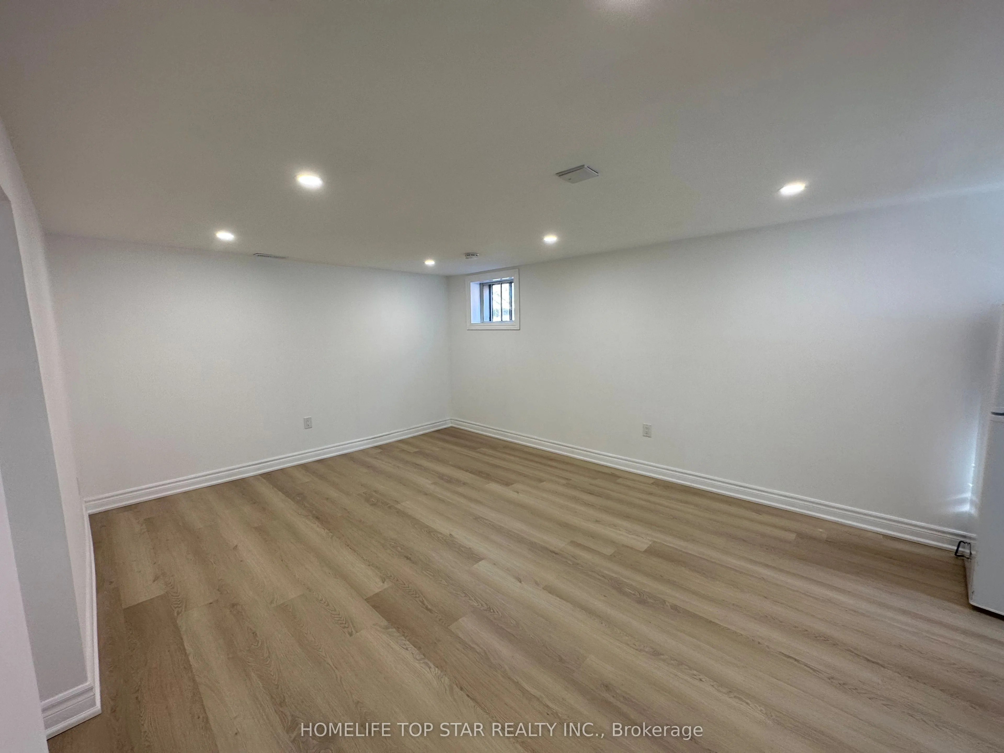 Duplex For Lease | N13723376