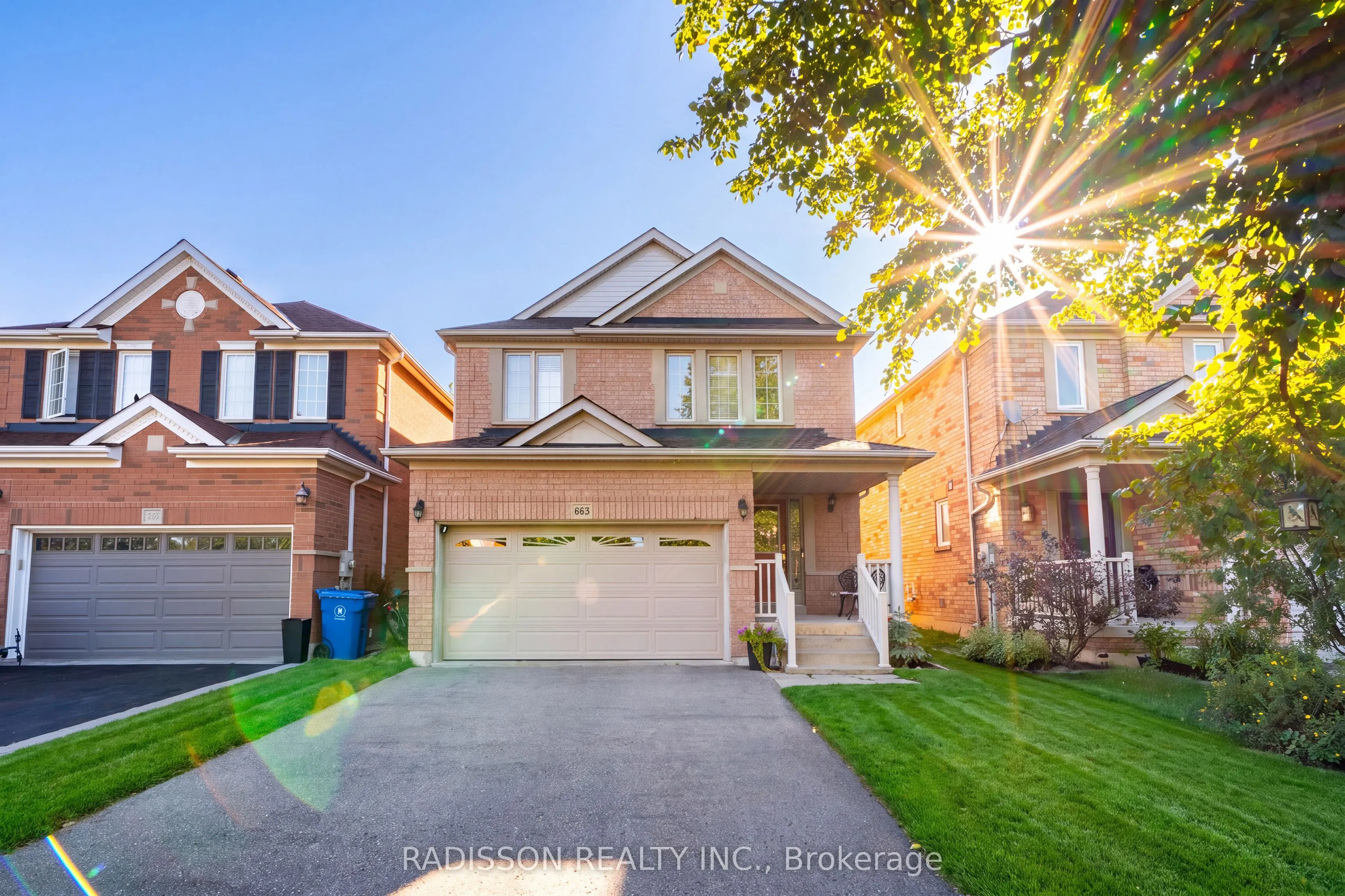 Detached Home For Sale | N13724752