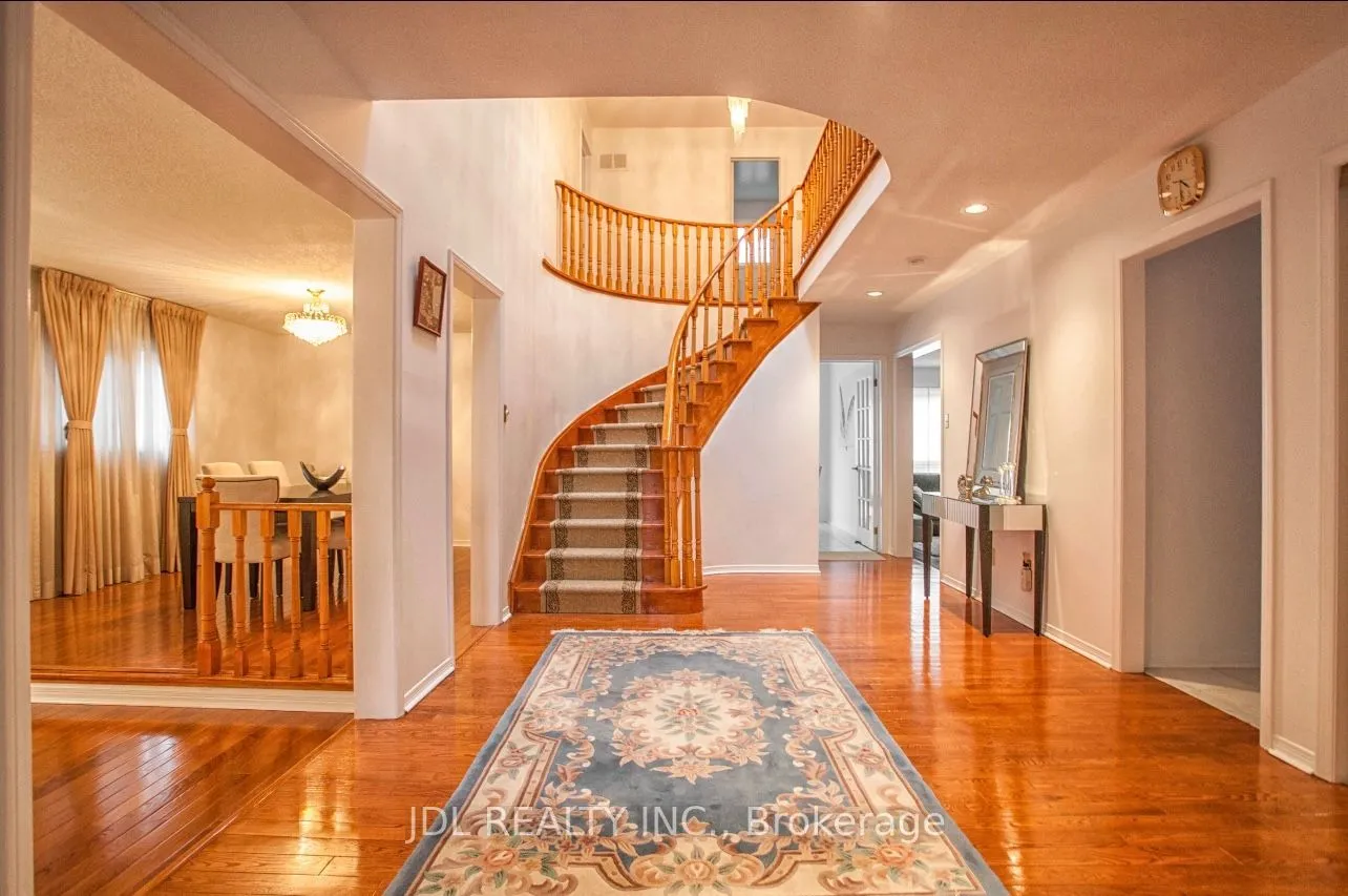 Detached Home For Lease | N13724762