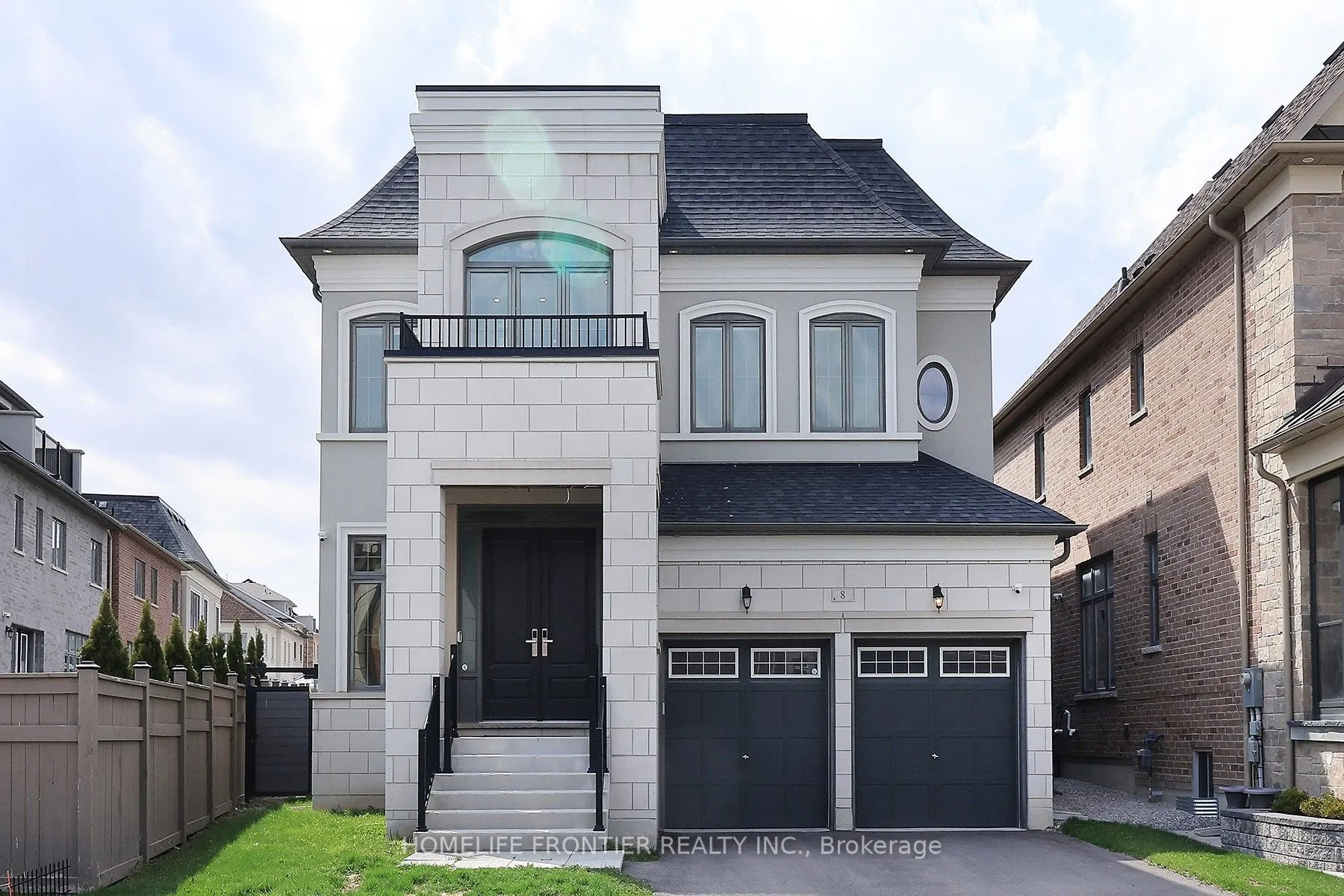 Detached Home For Sale | N13725856