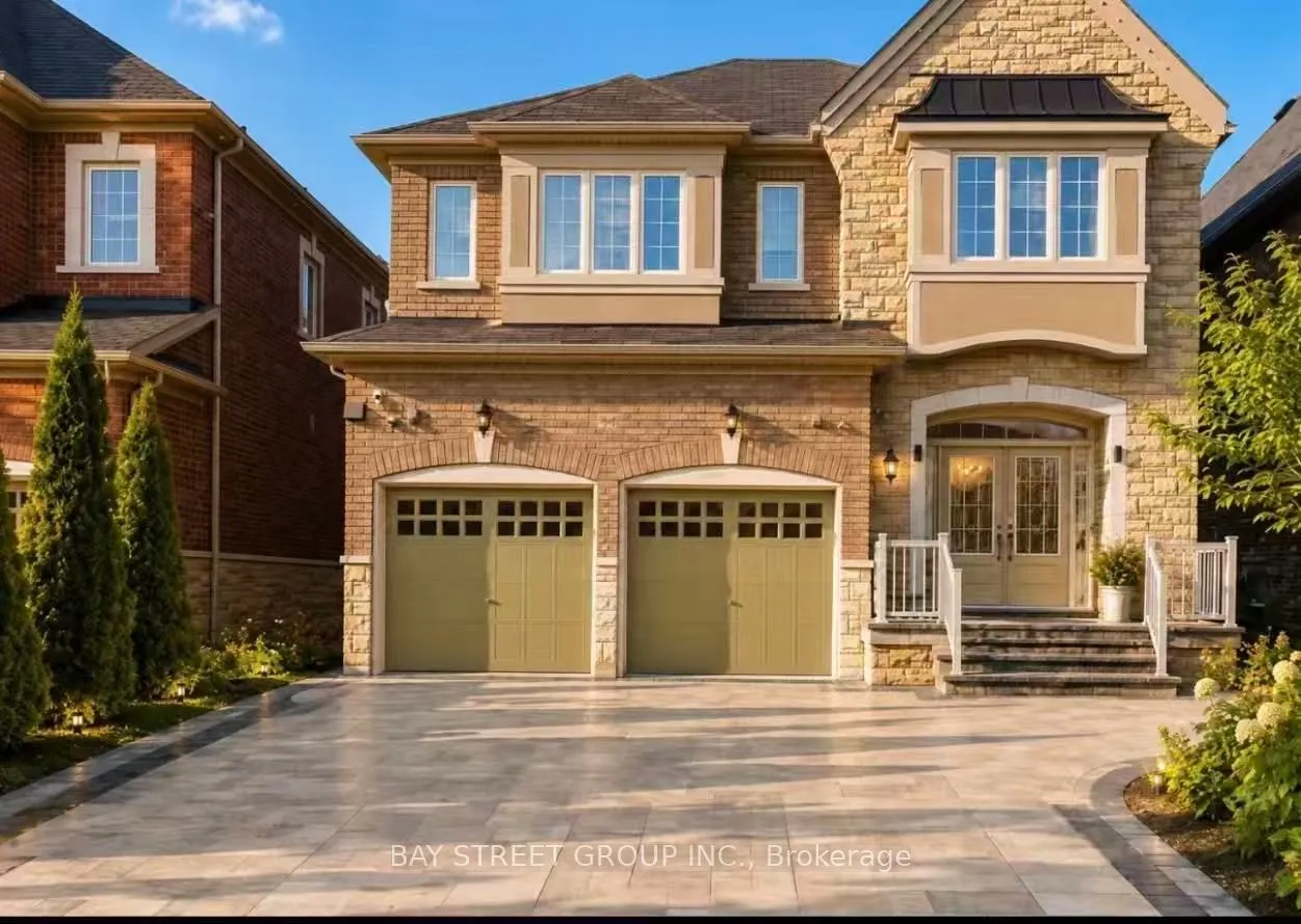 Detached Home For Lease | N13726504
