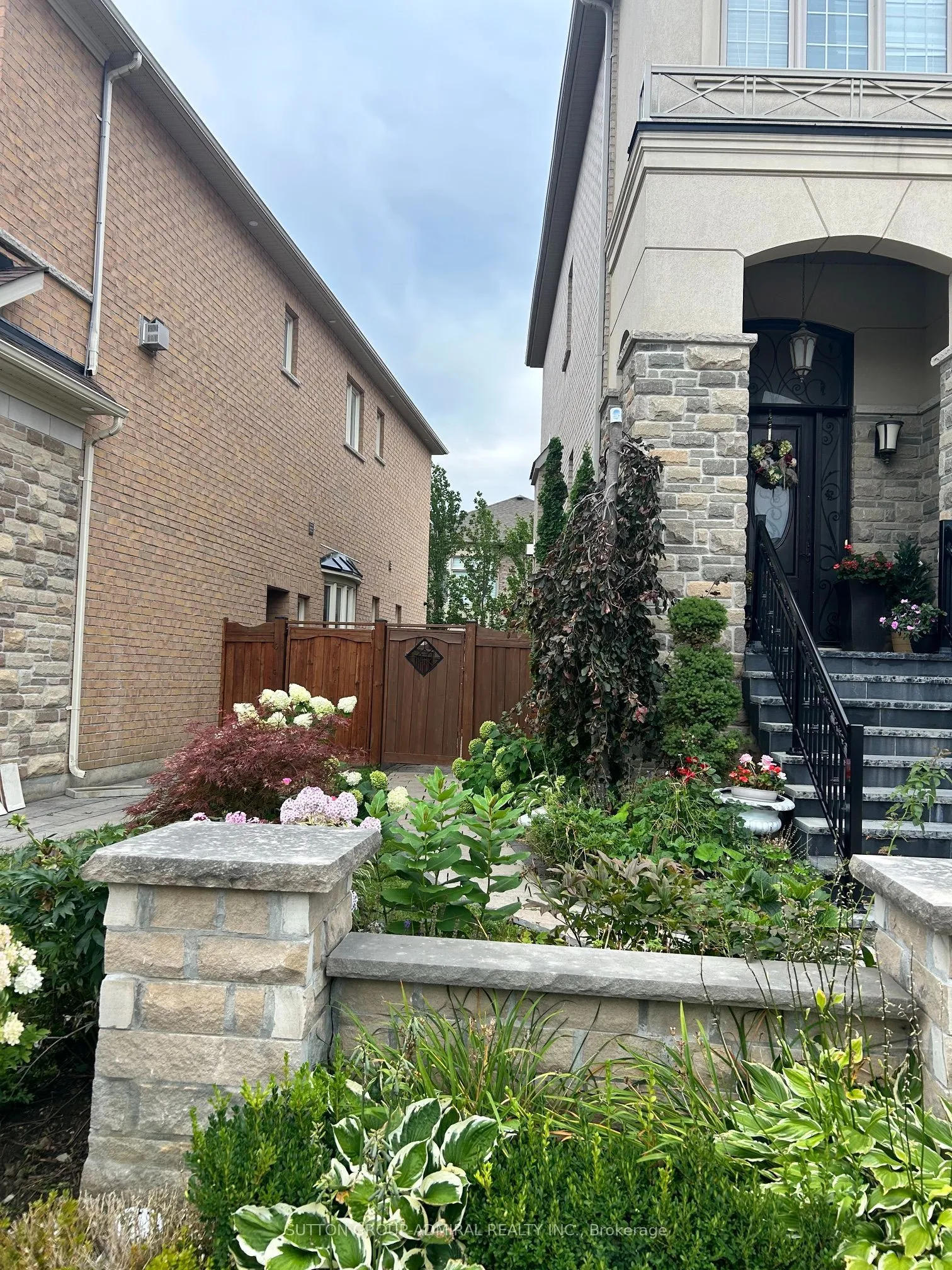 Detached Home For Lease | N13727316
