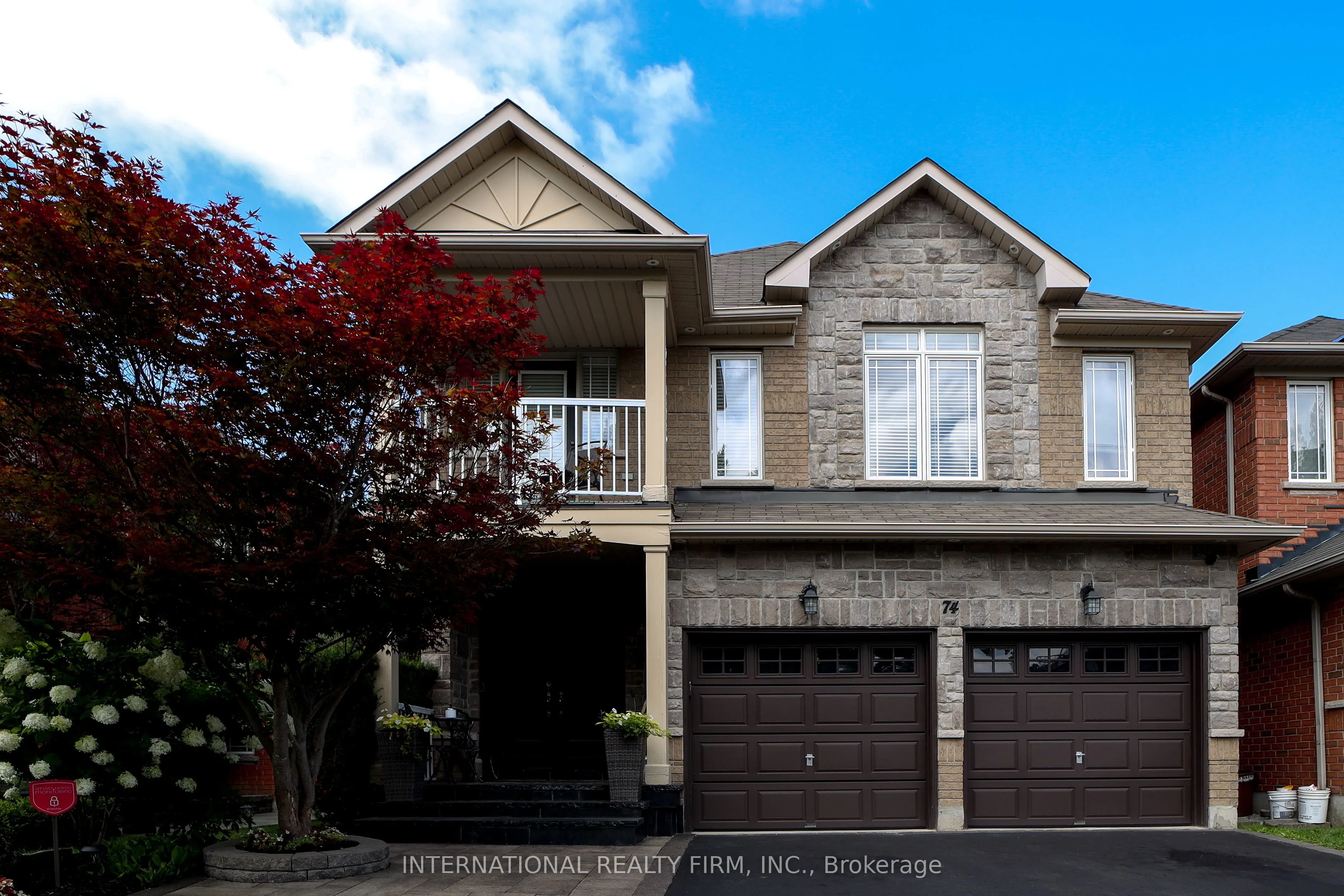 Detached Home For Sale | N13729040