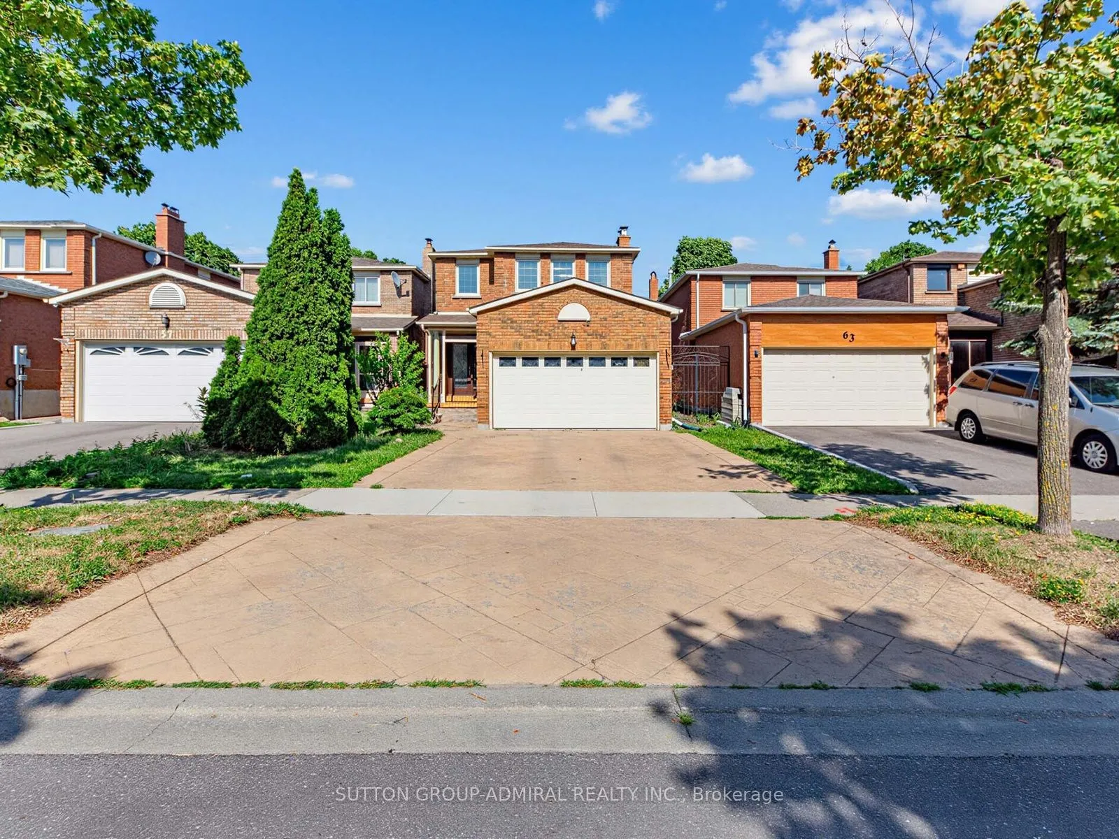 Detached Home For Sale | N13729498