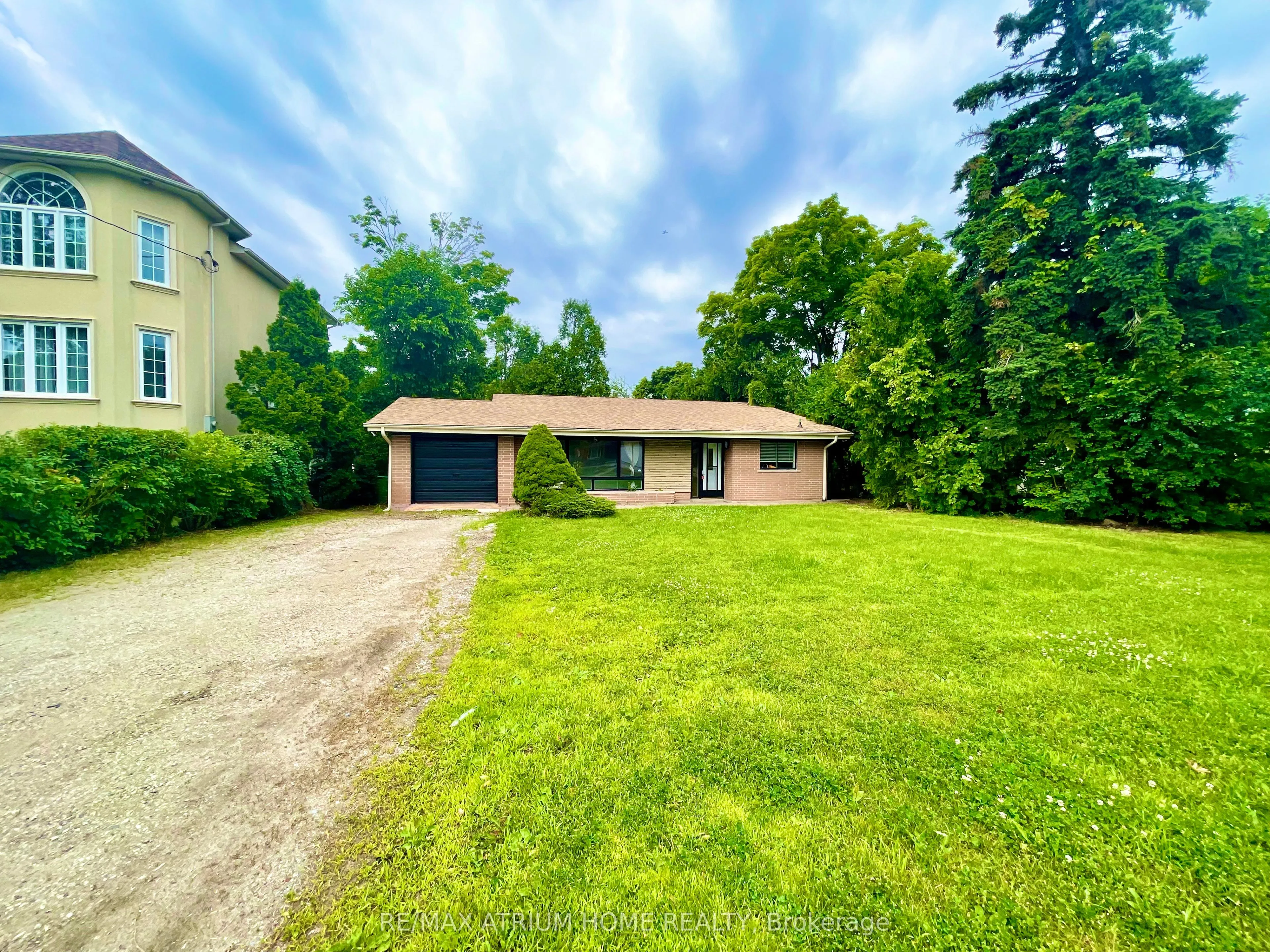 Detached Home For Lease | N13730304