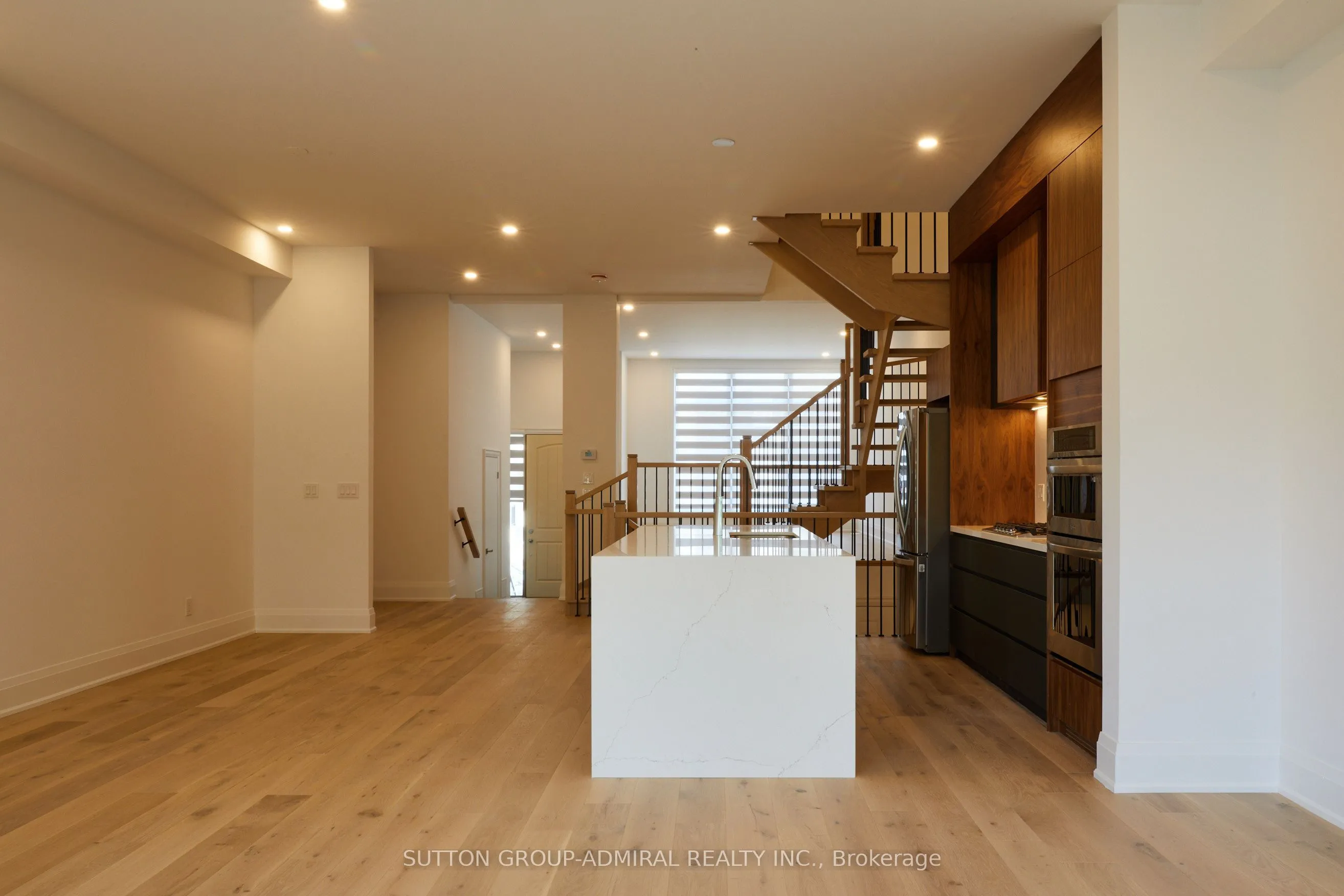 Semi-Detached Home For Sale | N13730394