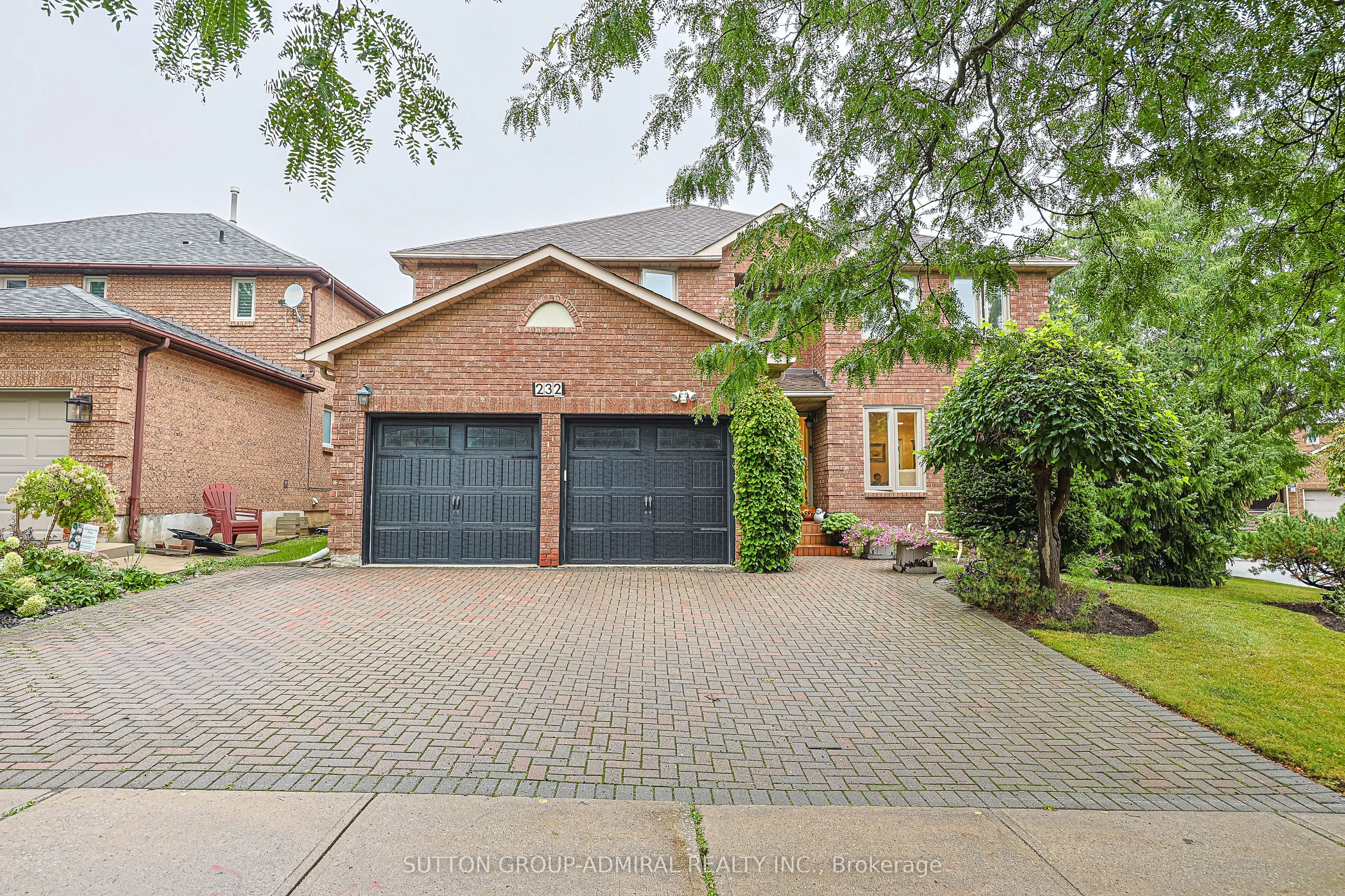 Detached Home For Lease | N13731898