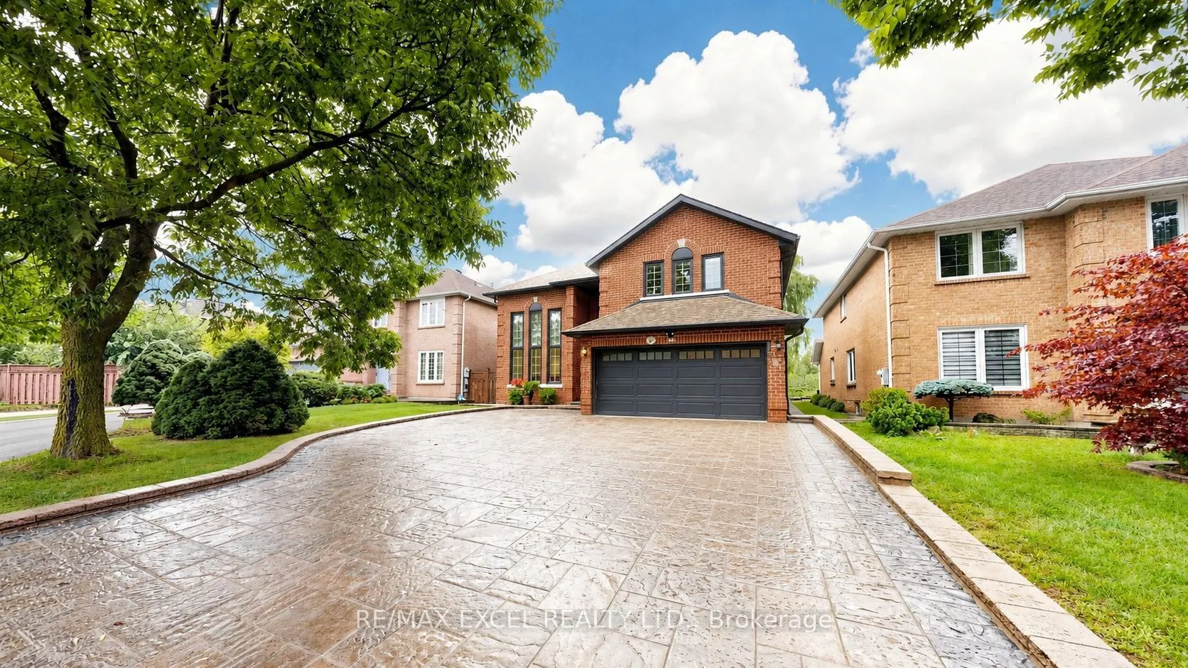 Detached Home For Sale | N13733118