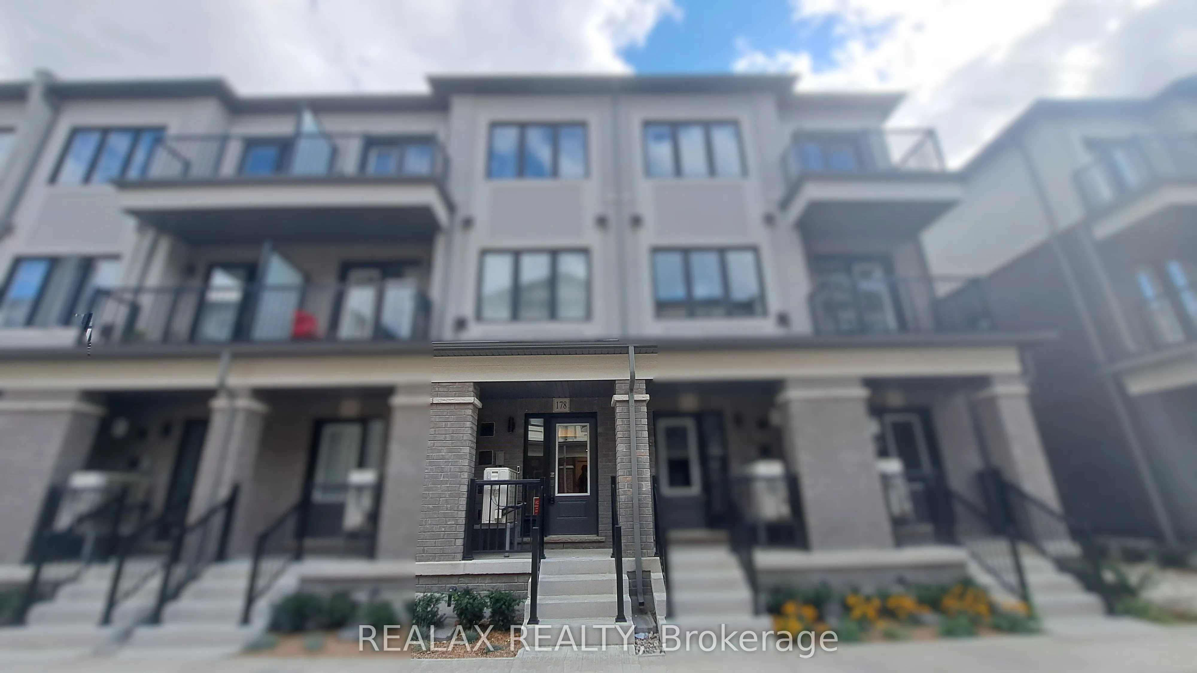 Property For Lease | N13733362