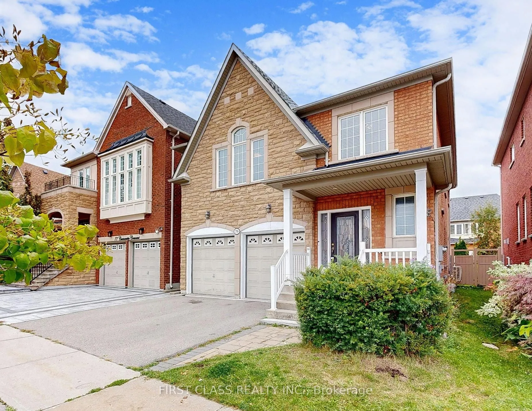 Detached Home For Sale | N13733650