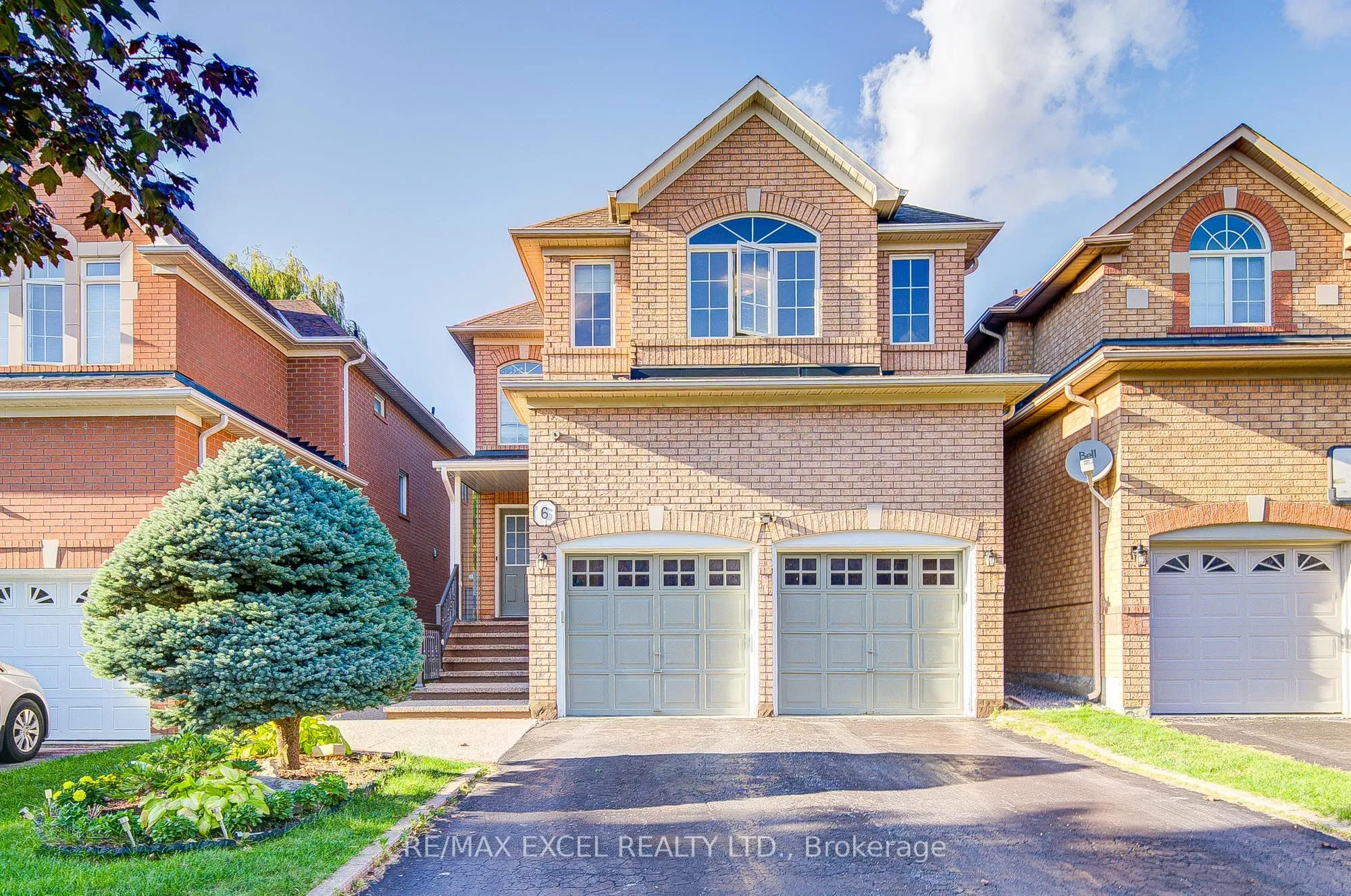 Detached Home For Sale | N13734186
