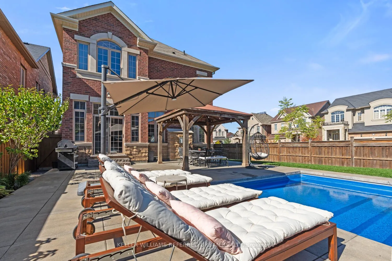 Detached Home For Sale | N13735466