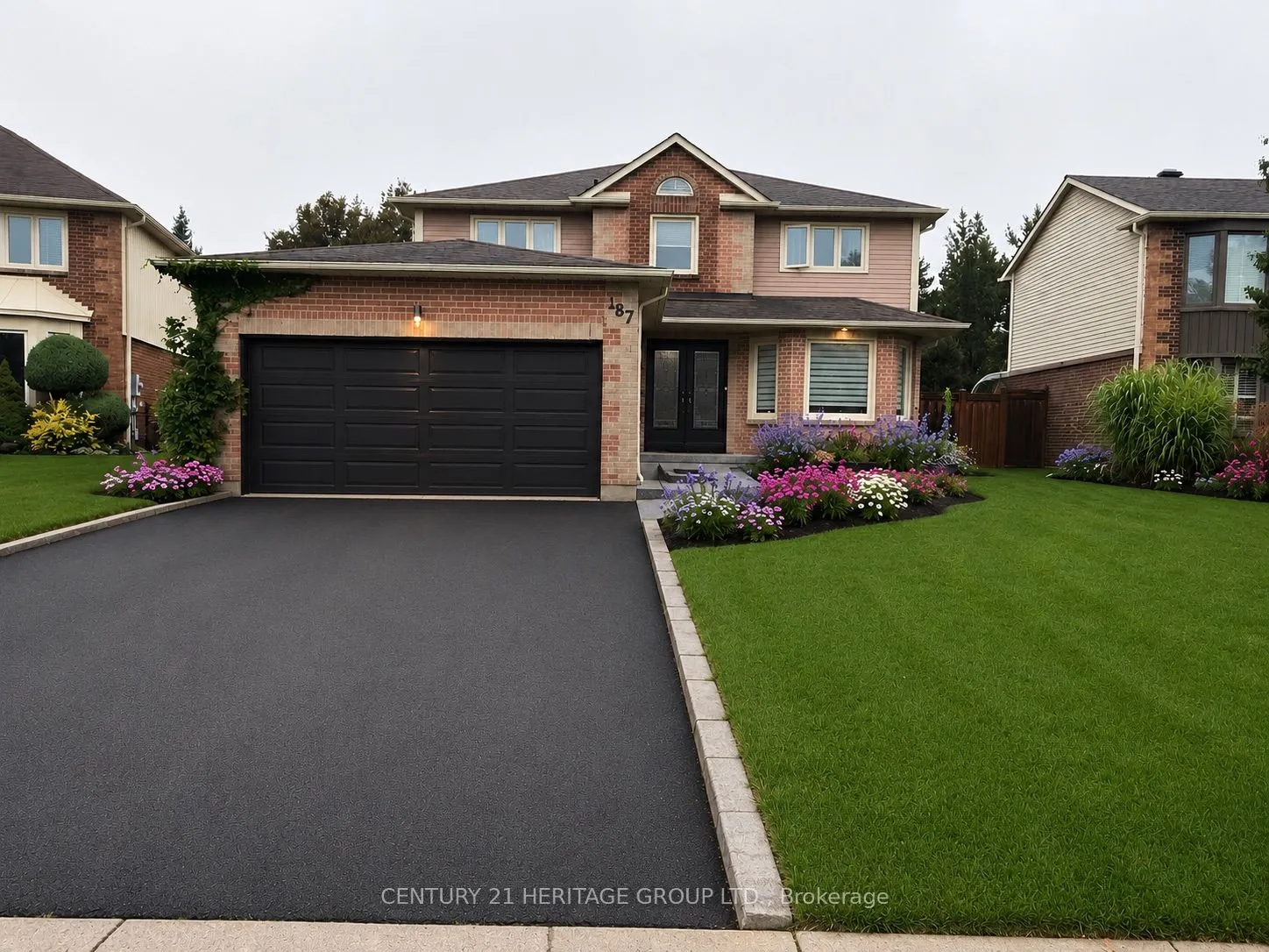 Detached Home For Sale | N13736126