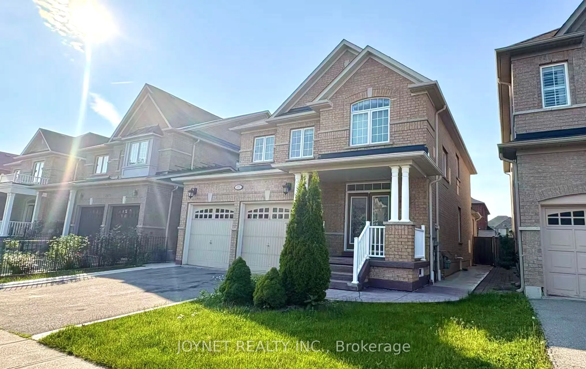 Detached Home For Lease | N13737230