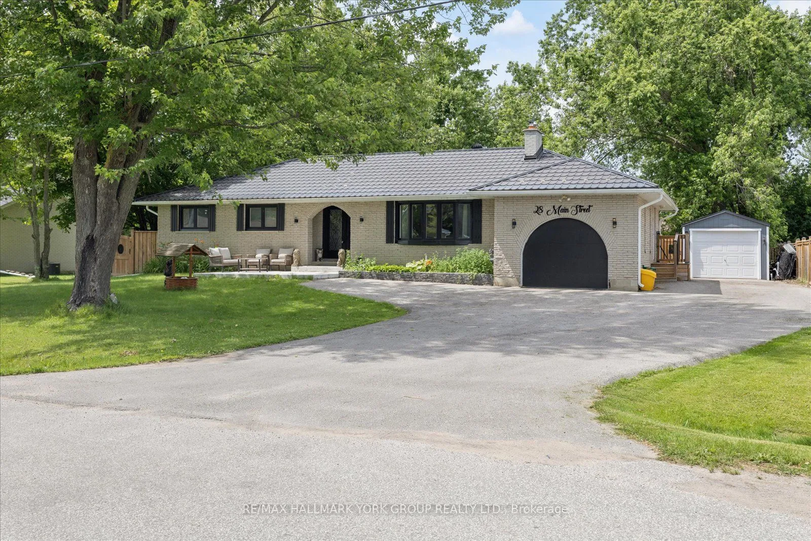 Detached Home For Sale | N13738070