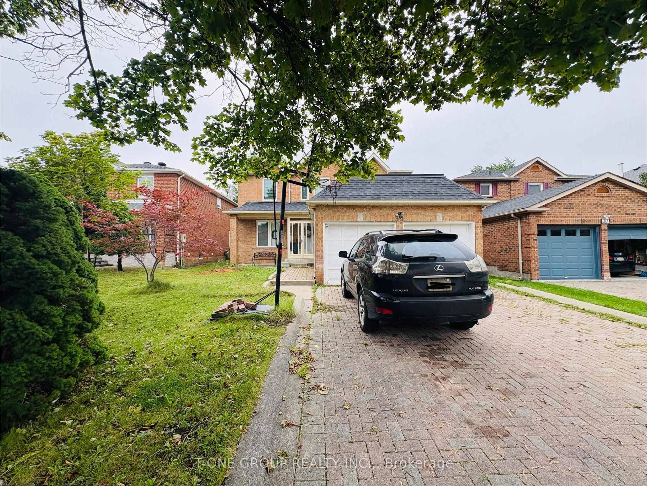 Detached Home For Lease | N13738078