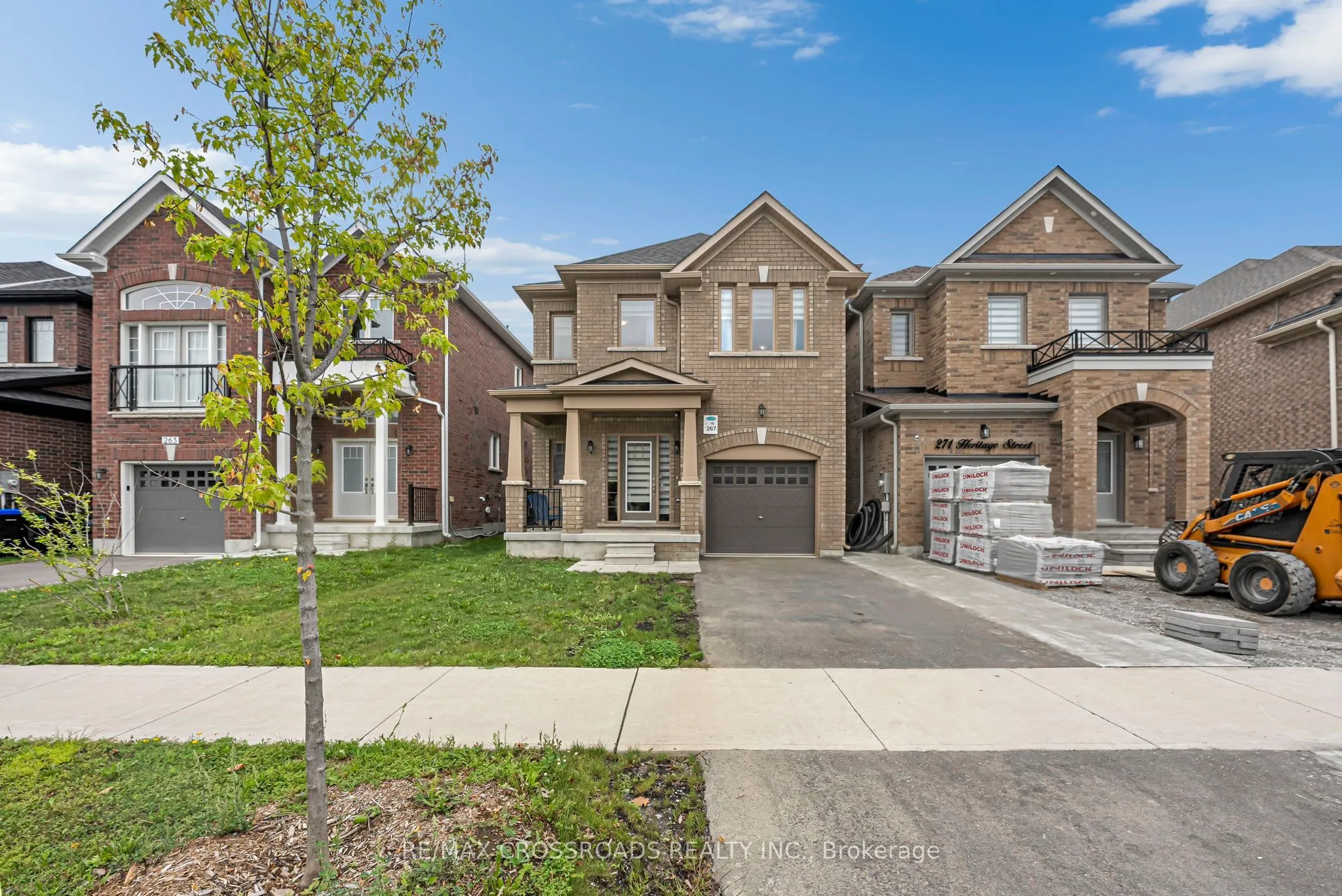 Detached Home For Sale | N13738698