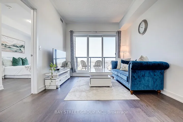 555 William Graham Drive, Aurora, ON L4G 4H9