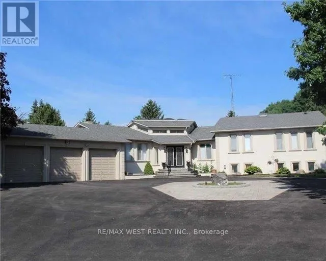 Detached Home For Lease | N9238897