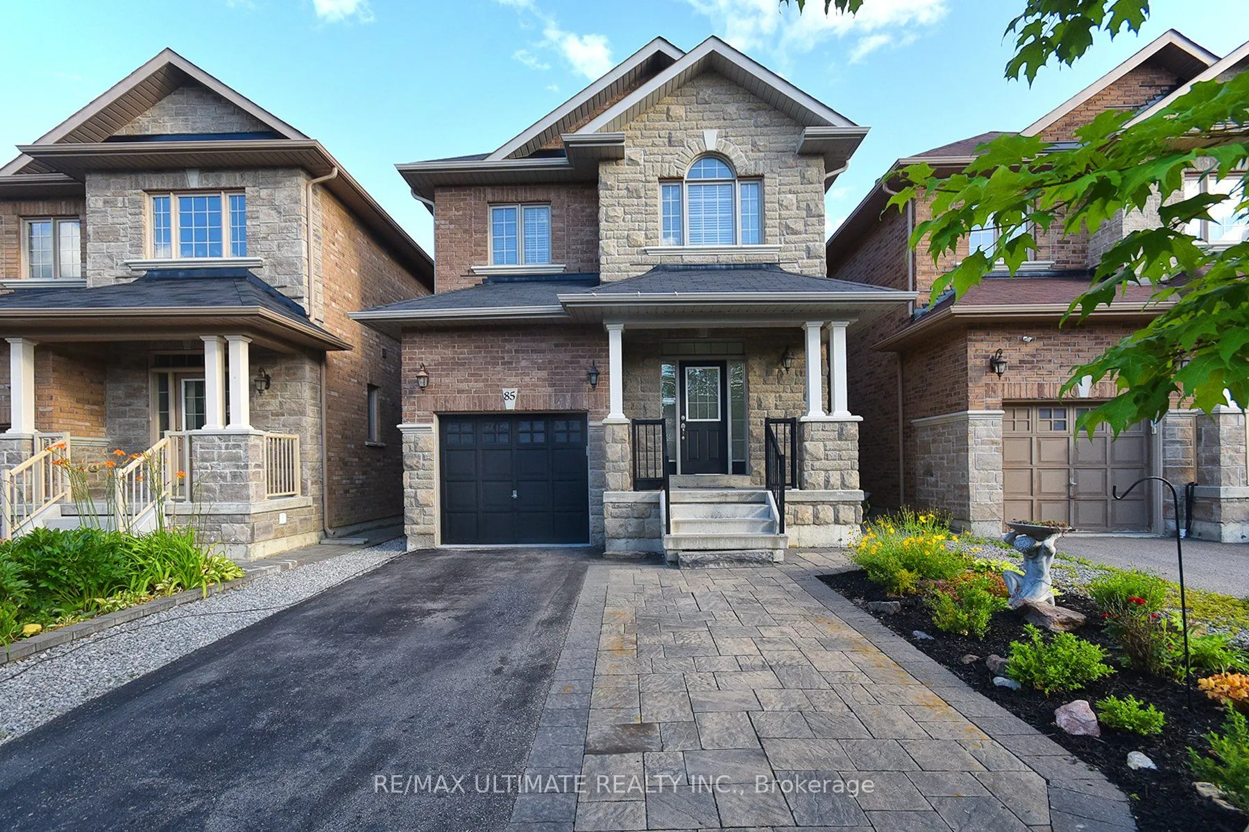 Detached Home For Lease | N9244720