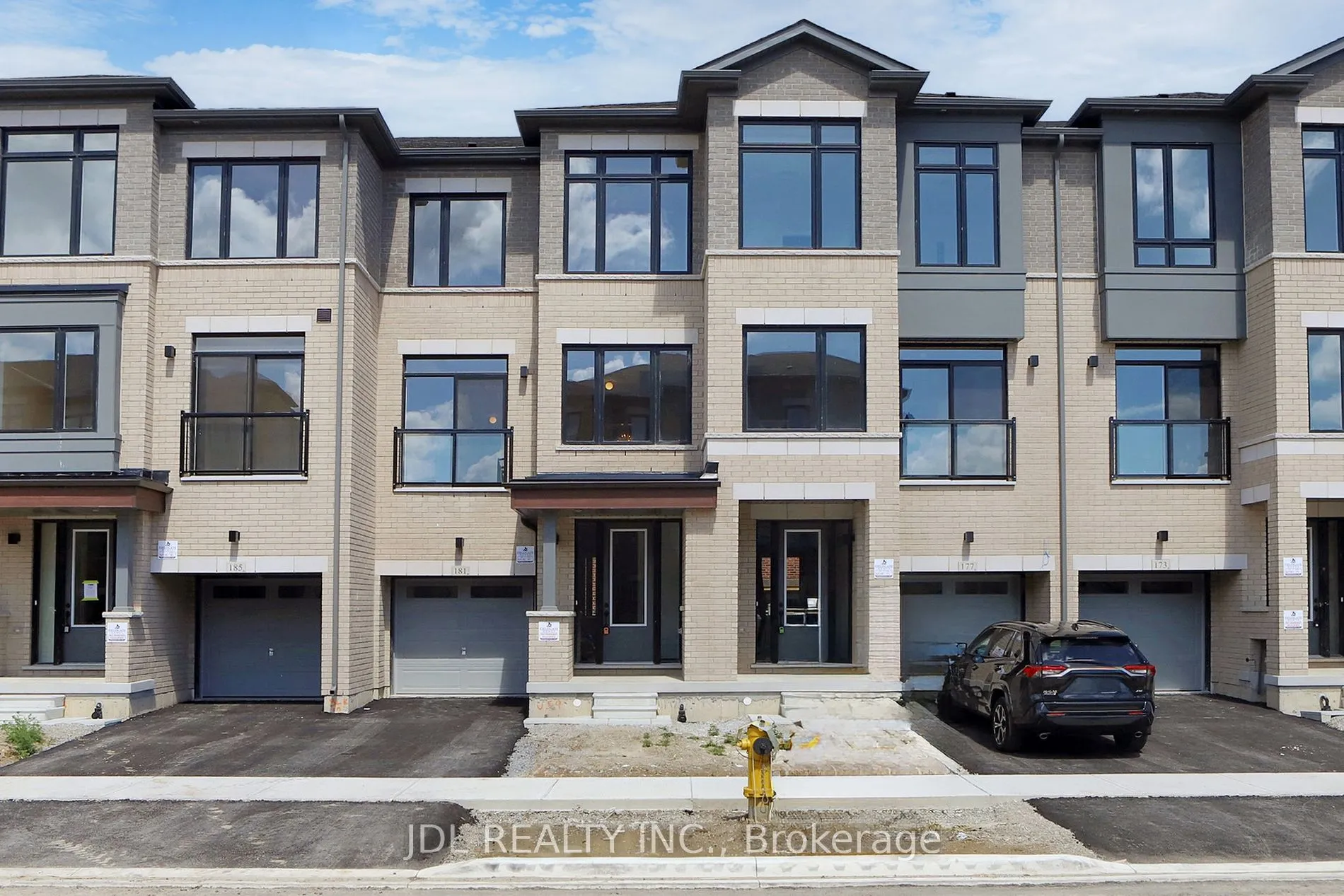 Condo Townhouse For Lease | N9249432