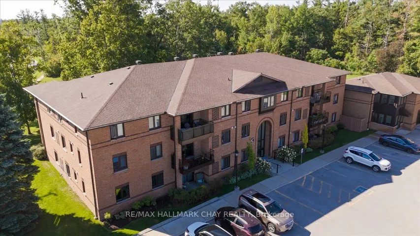 10  Coulter  Street, Barrie, ON L4N 6S2