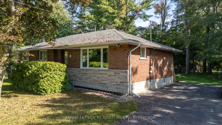 3957  Horseshoe Valley W Road, Springwater, ON L9X 1E9