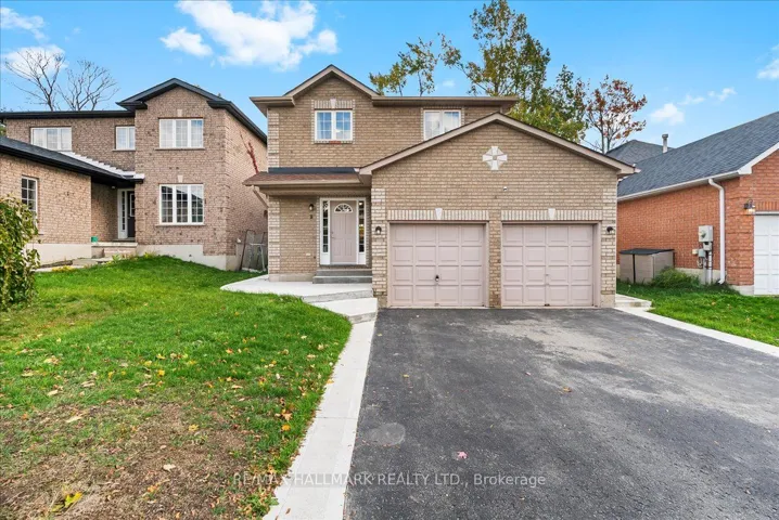 3  Masters  Drive, Barrie, ON L4M 6W4