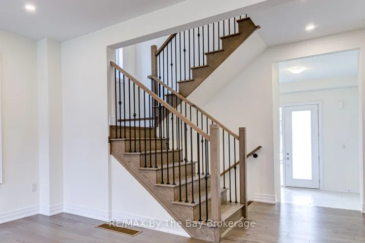 169  Rosanne  Circle, Wasaga Beach, ON L9Z 0N1