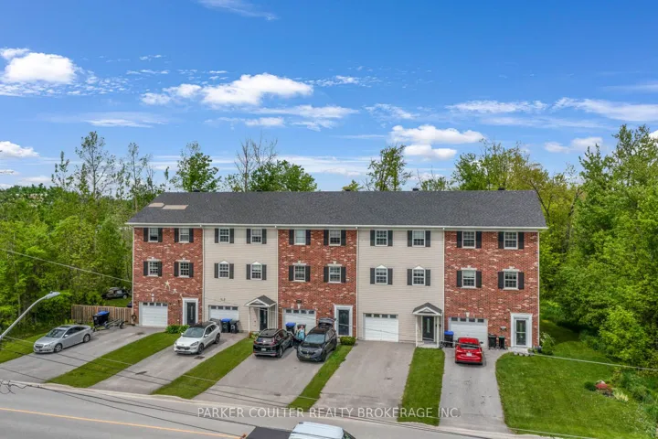 2616  Grand Tamarack  Crescent, Severn, ON L3V 7A8