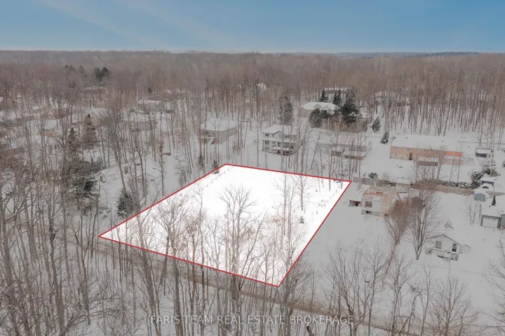 76  Mc Arthur  Drive, Penetanguishene, ON L9M 1W9