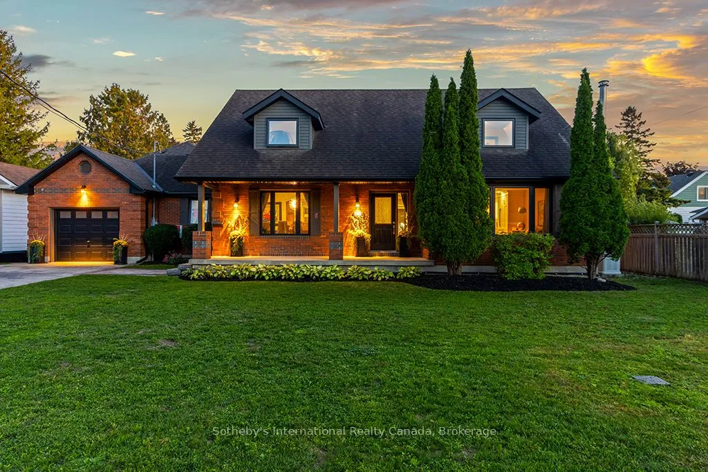Detached Home For Sale | S12601746