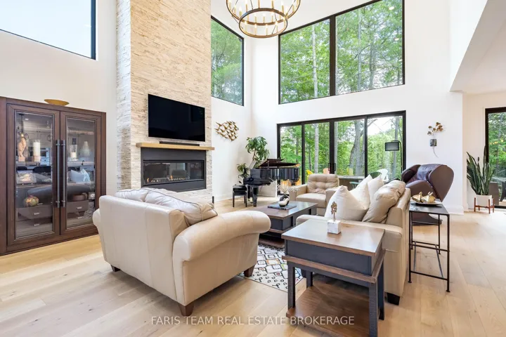 183  Woodland  Drive, Wasaga Beach, ON L9Z 2V4