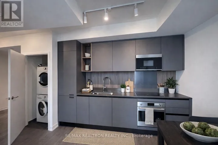 39  Mary  Street, Barrie, ON L4N 1S9