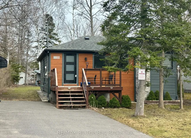 15  61st S Street, Wasaga Beach, ON L9Z 1W1
