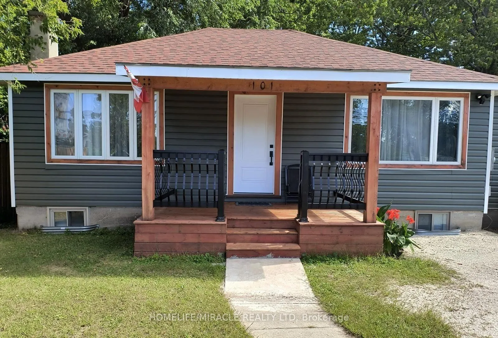 Detached Home For Sale | S12797882