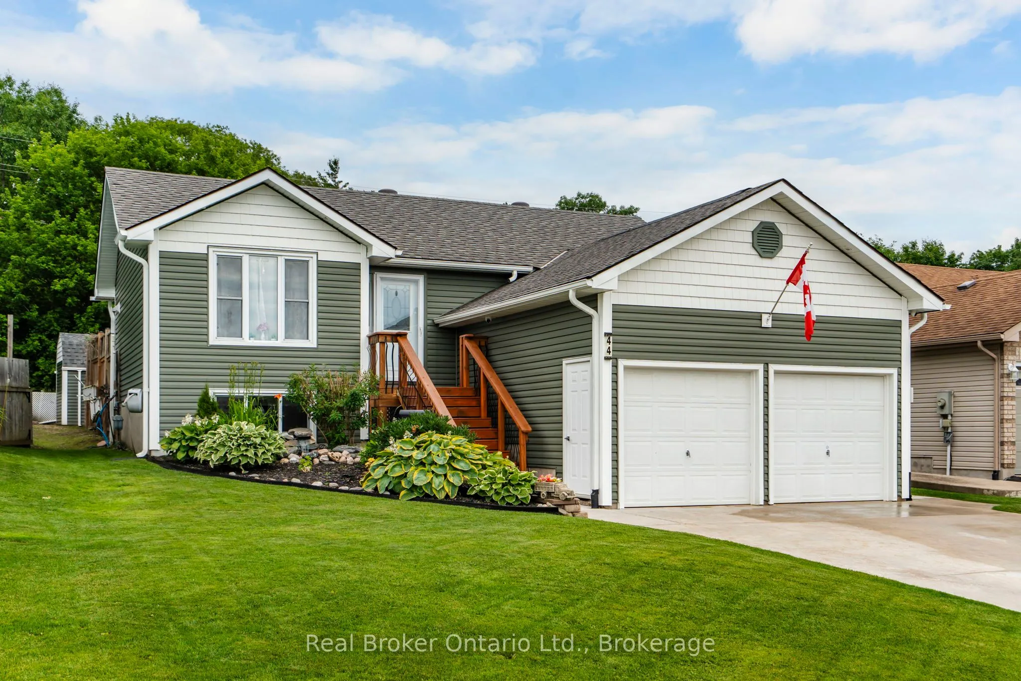 Detached Home For Sale | S12819594