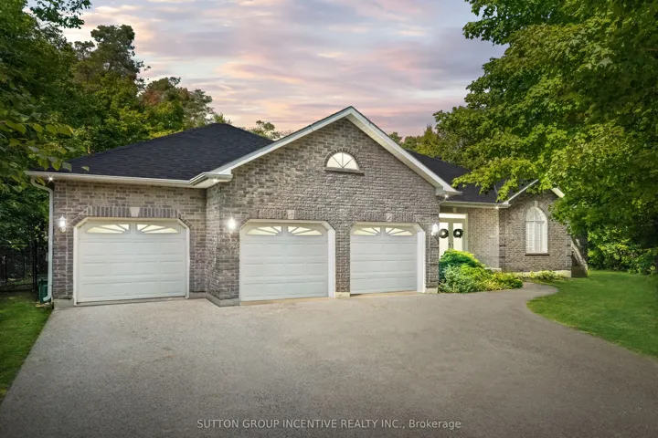 1882  Providence  Lane, Severn, ON L3V 6H2
