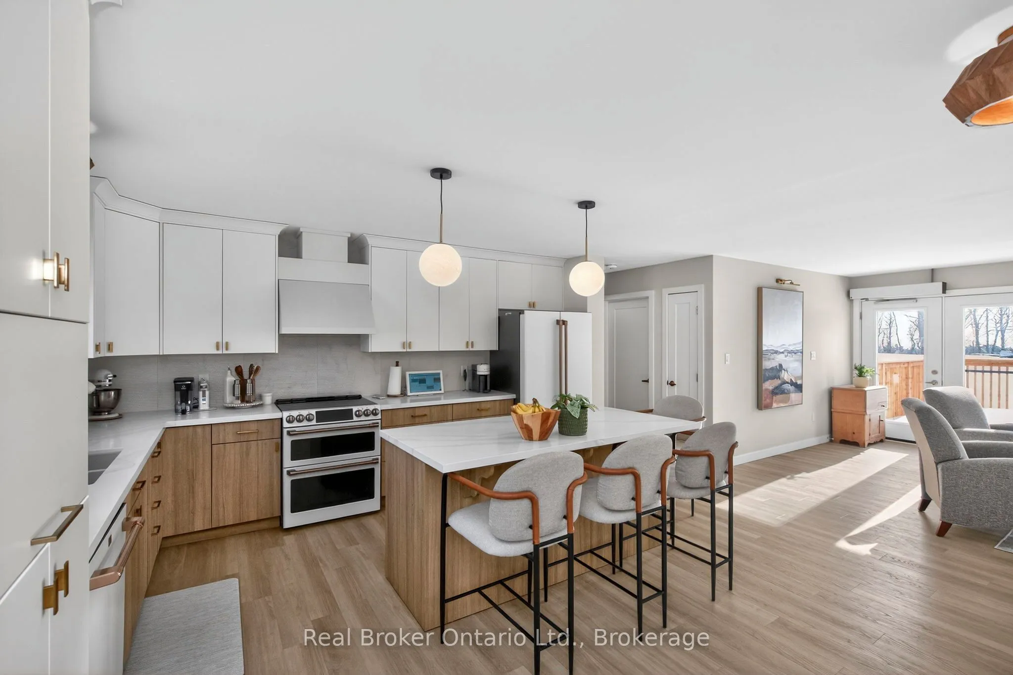 Detached Home For Sale | S12851078