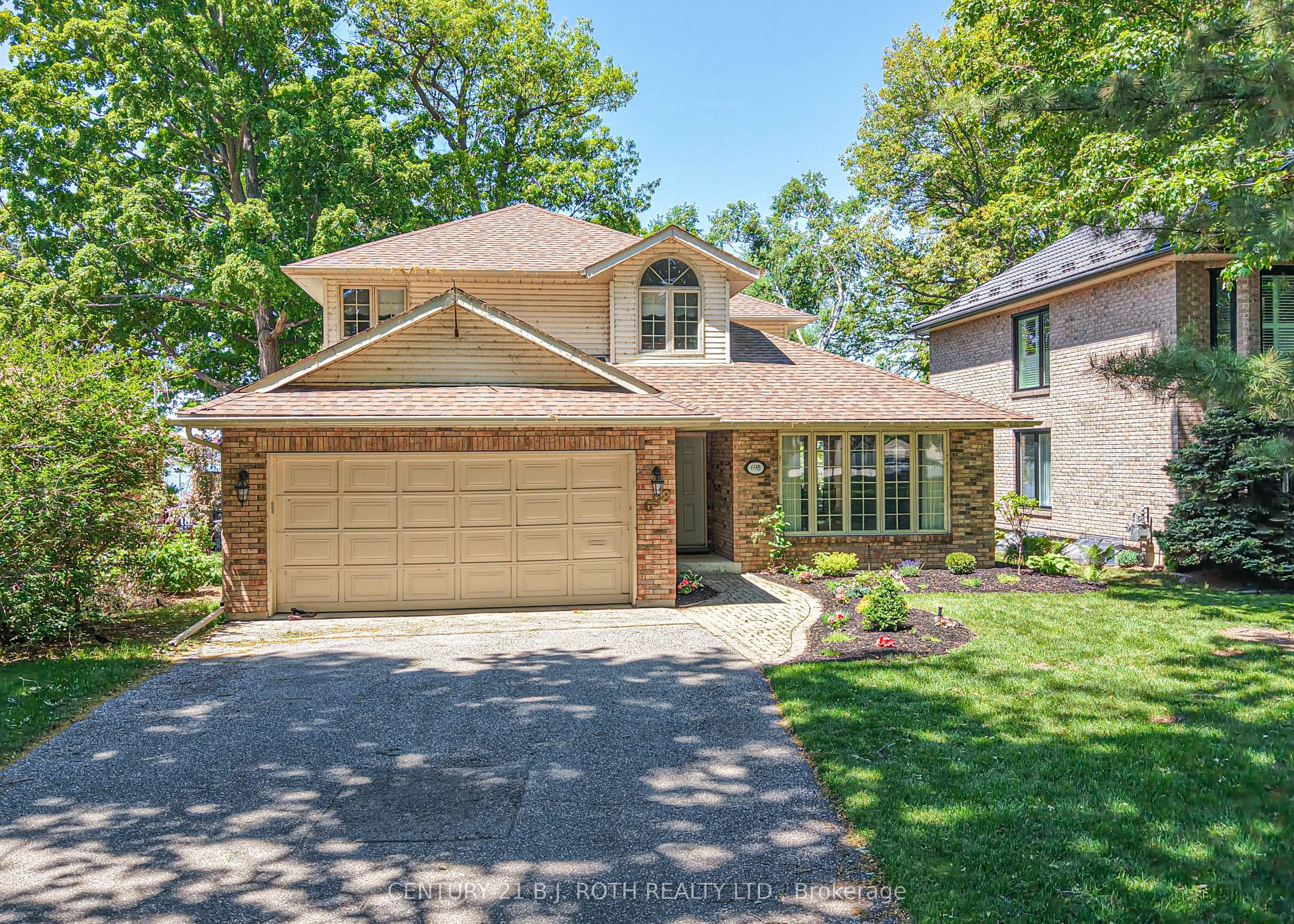 Detached Home For Sale | S12876780