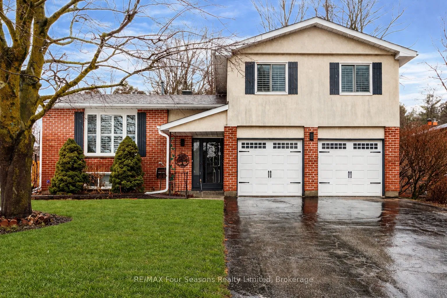 Detached Home For Sale | S12879146