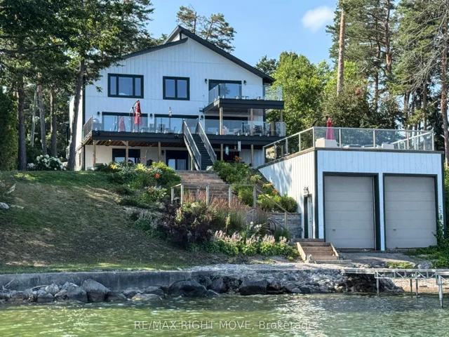 Lake Simcoe Living at it's best!