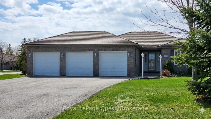 4662  Zachary  Crescent, Ramara, ON L3V 0K8