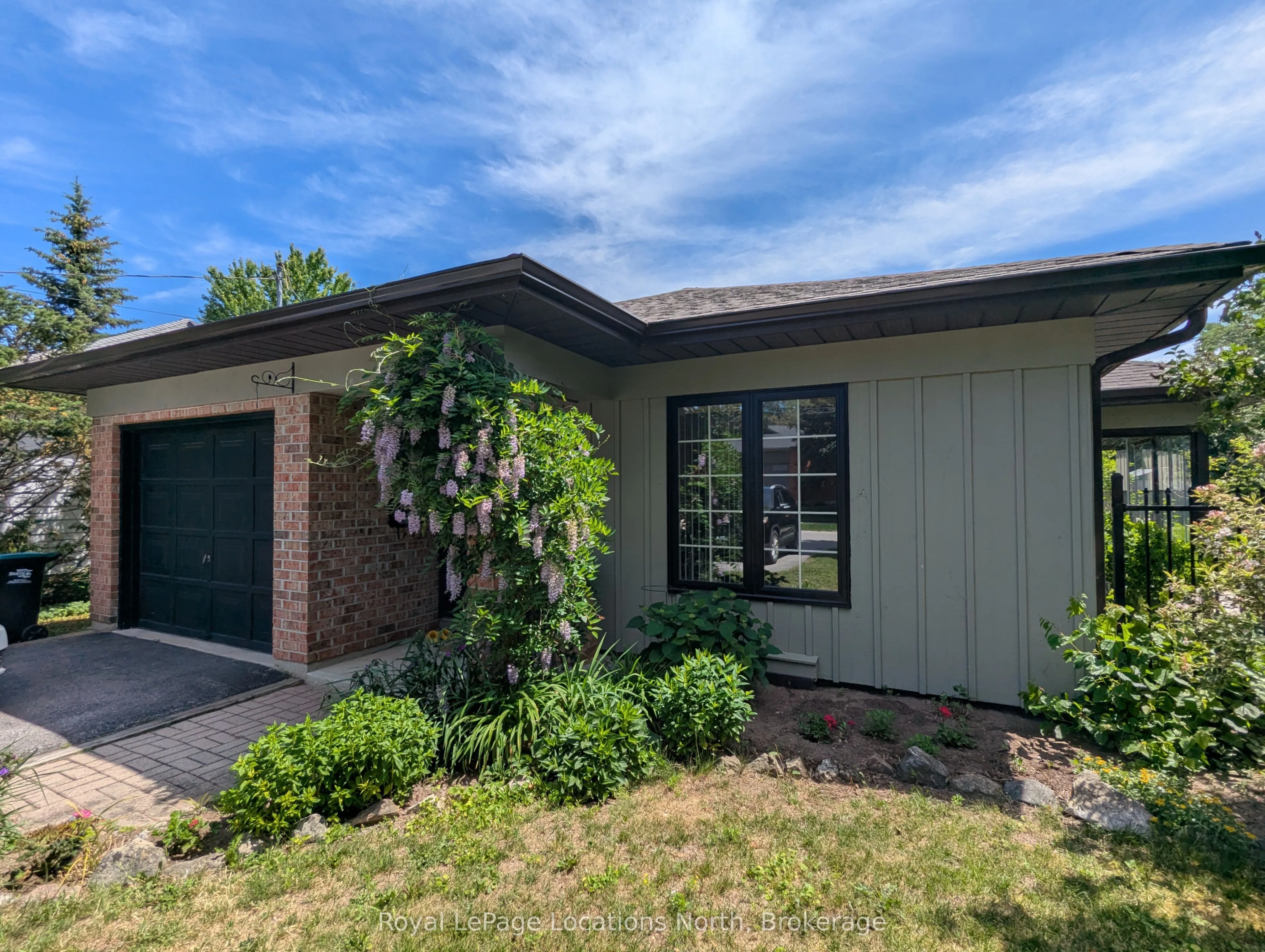 Semi-Detached Home For Sale | S12895016