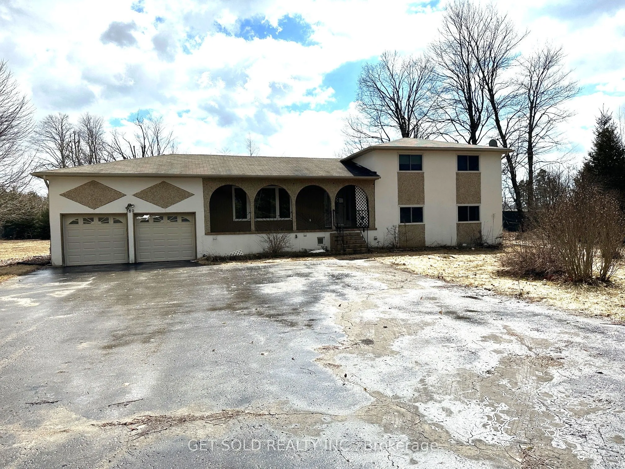 Detached Home For Sale | S12905306