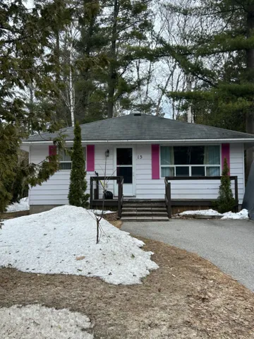 15  51st S Street, Wasaga Beach, ON L9Z 1X5