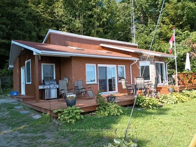 468 Champlain Rd