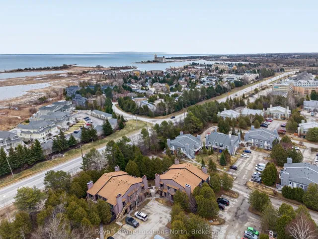 23  Dawson  Drive, Collingwood, ON L9Y 5B4