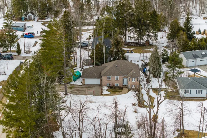 5  Barbara  Avenue, Oro-medonte, ON L0L 2E0